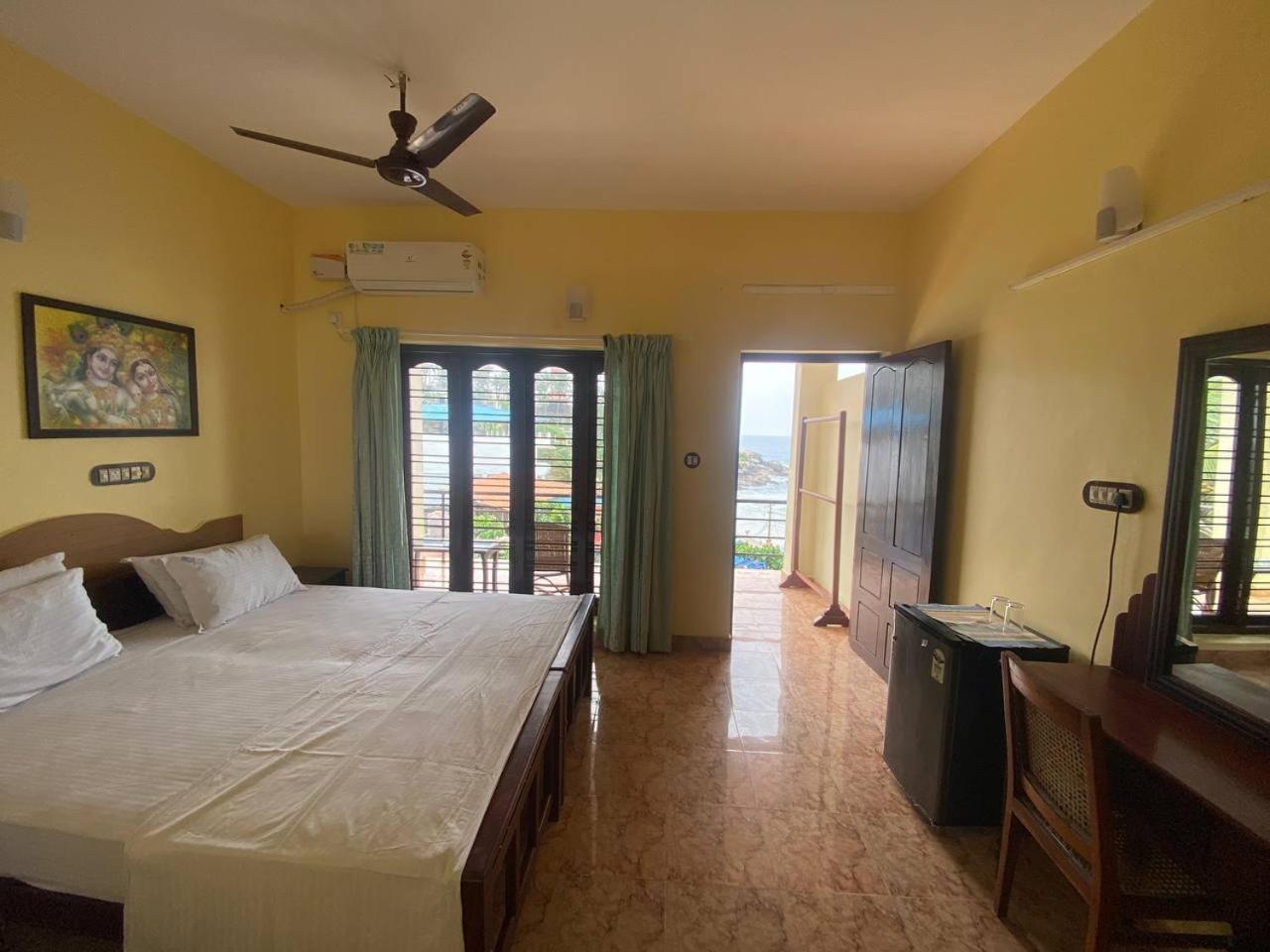 Karma Beach Resort Kovalam Ruang foto
