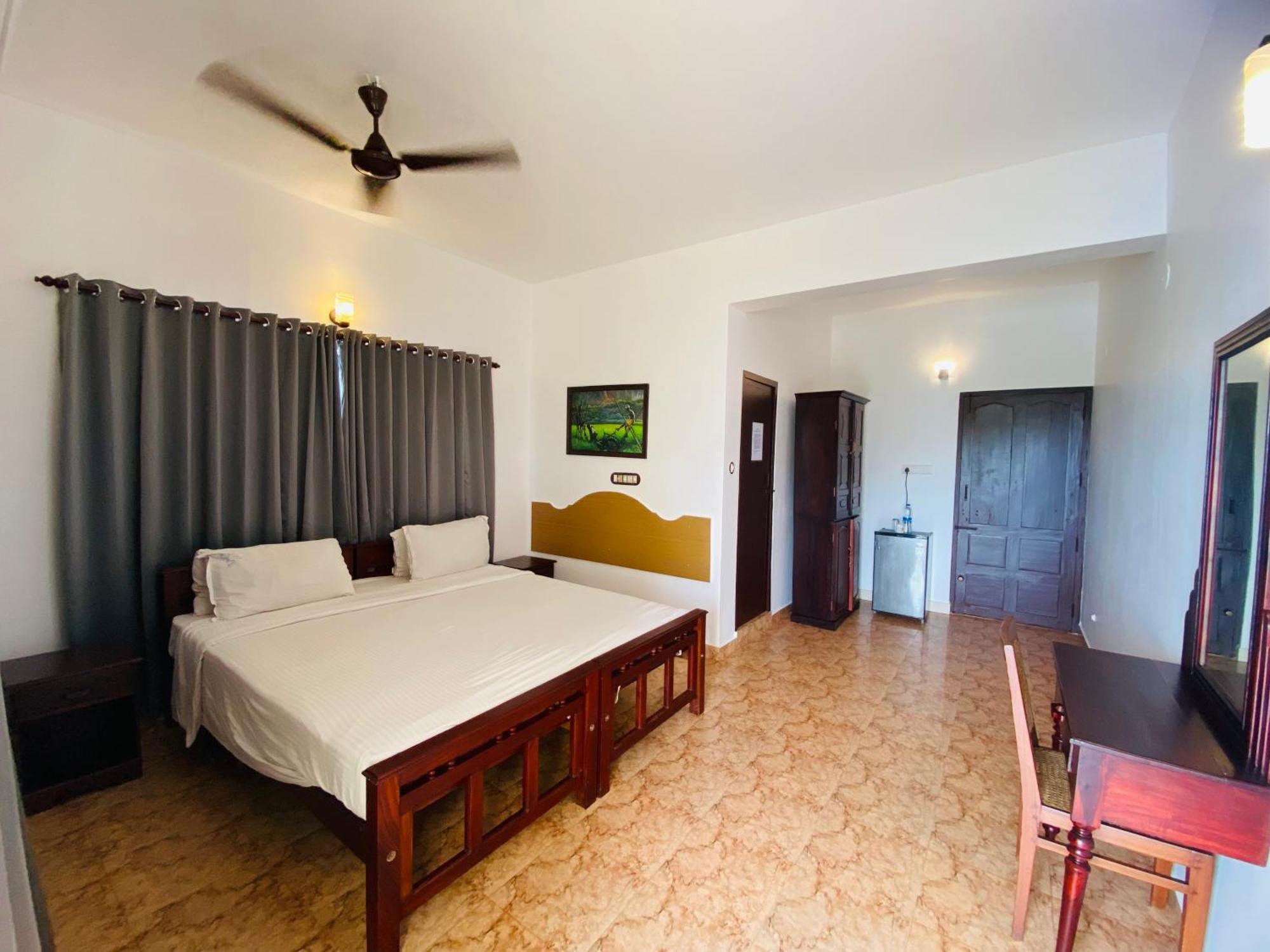 Karma Beach Resort Kovalam Bagian luar foto